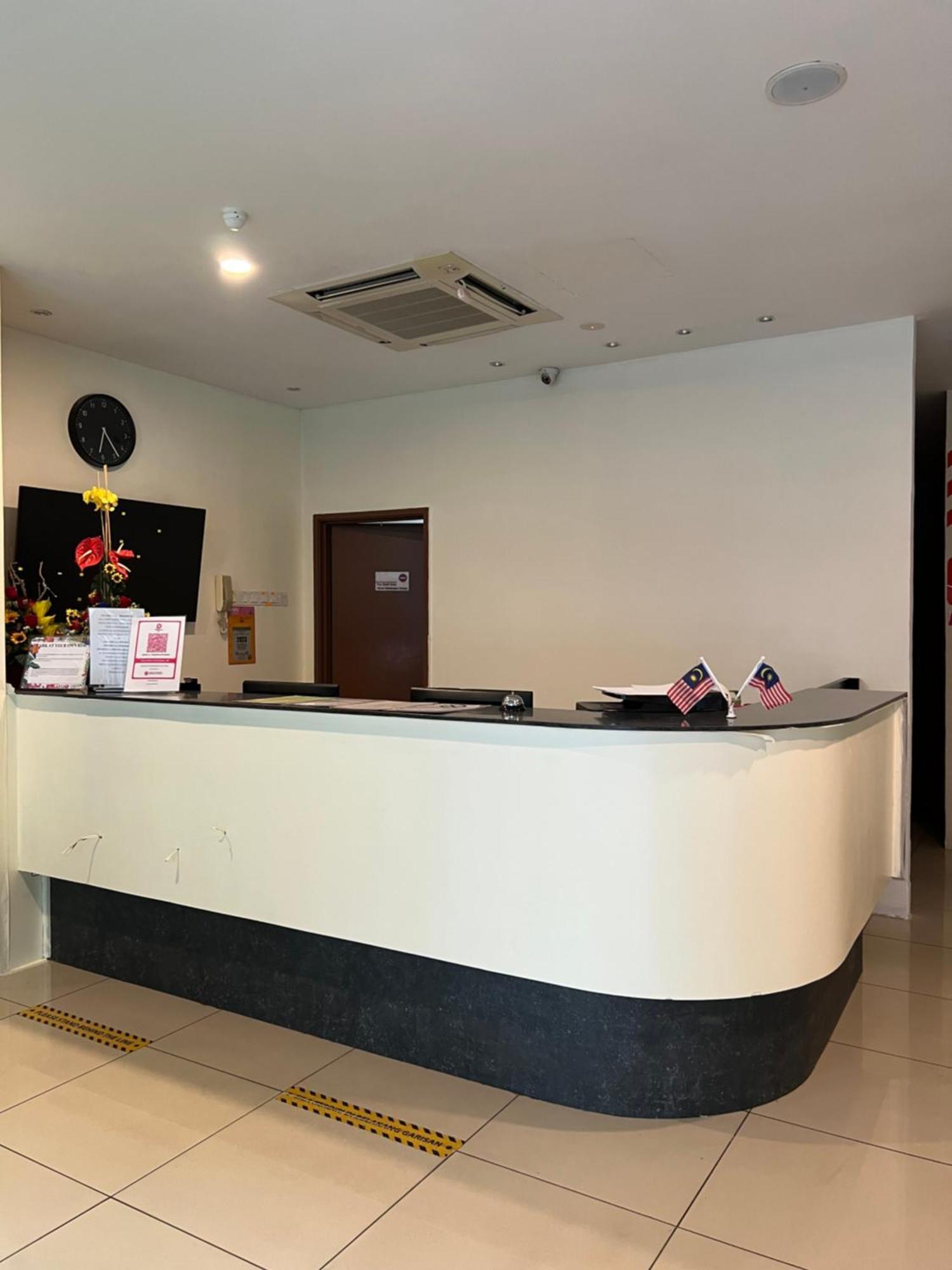 Miju Hotel Kota Damasara Near Strand Mall Petaling Jaya Exterior photo